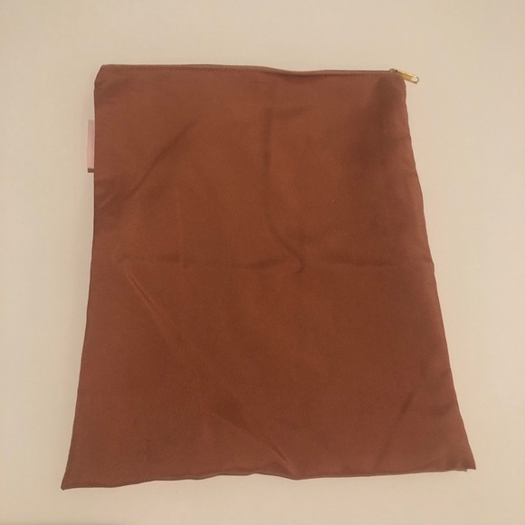 GIRLFRIEND COLLECTIVE Recycled Pink Pouch - Picture 4 of 4